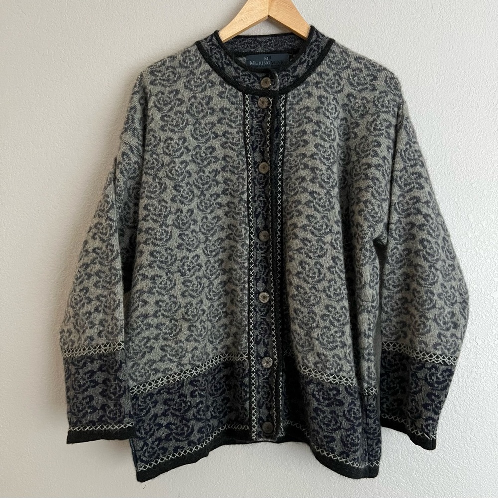 MERINOMINK Women’s Opossum Fur Nordic Cardigan Size M Blue Grey
